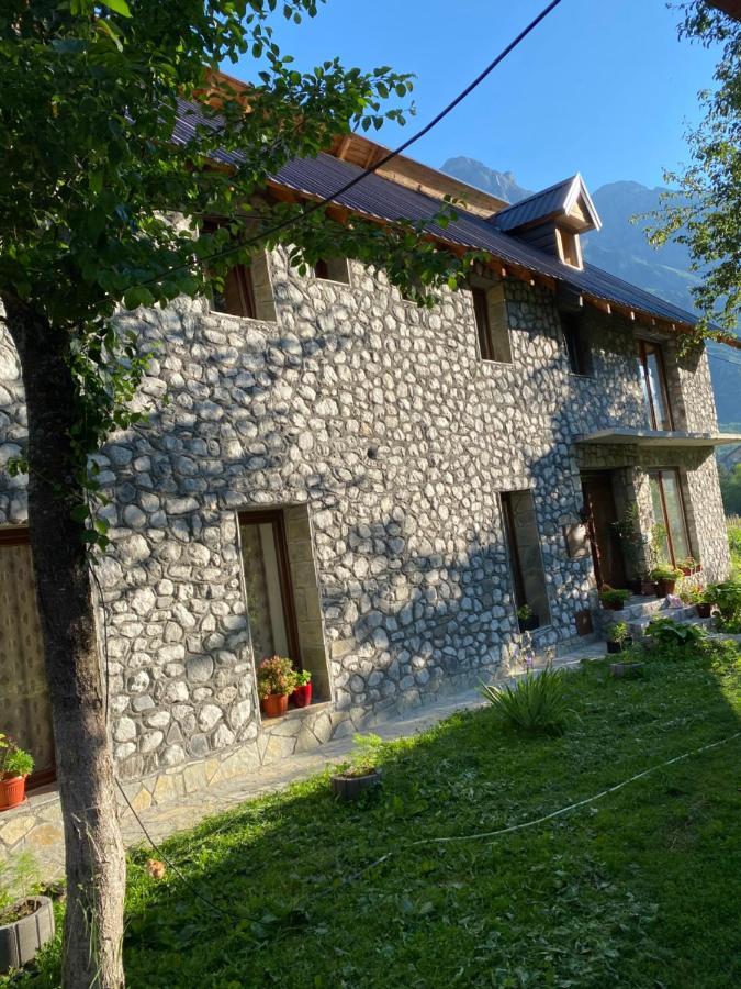 Guesthouse Demushi Valbone Exteriér fotografie